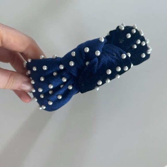 Lele Sadoughi Velvet and Pearl Headband in Navy